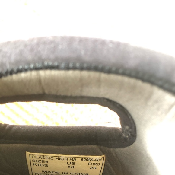 Black bogs size 10 toddler - Picture 3 of 4